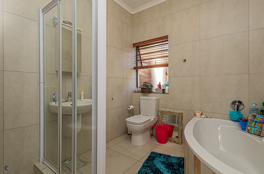 4 Bedroom Property for Sale in Langebaan Country Estate Western Cape